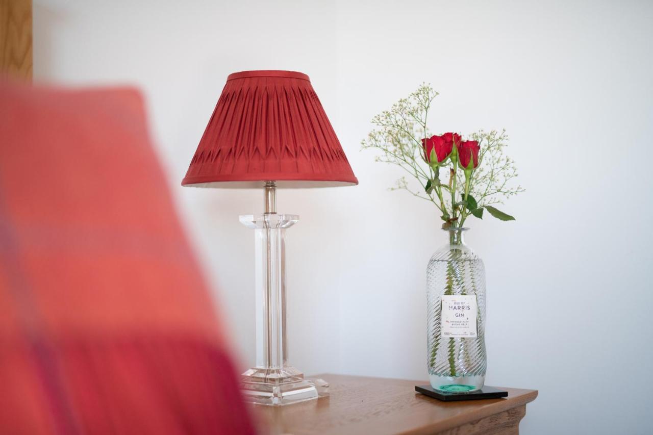 Bed and Breakfast Tornapress Дингуолл Экстерьер фото